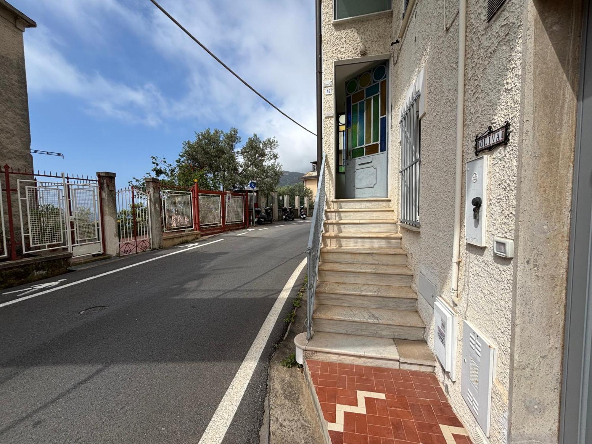 La Vespertina Bike&Sea Finale Ligure Exterior foto